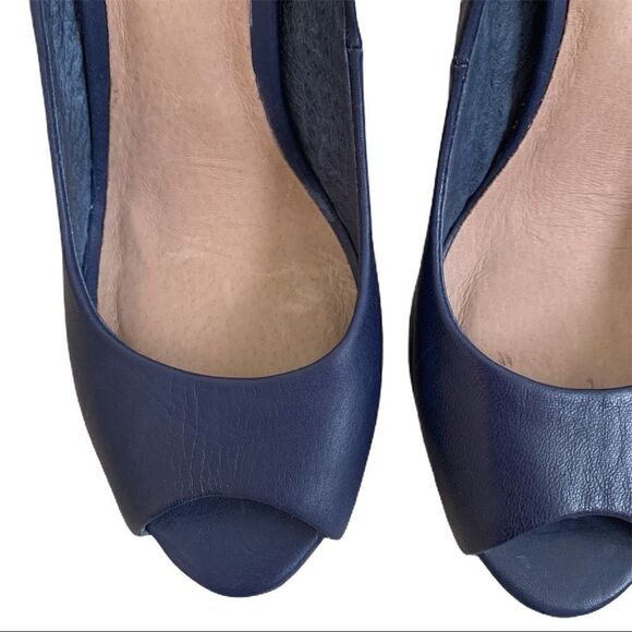 Elliott Lucca River Andrea Women's Peep-Toe Pumps - Picture 4 of 6